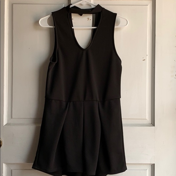 Romper - Picture 2 of 4